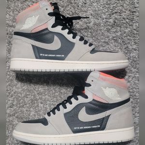 Jordan 1 neutral grey hyper crimson